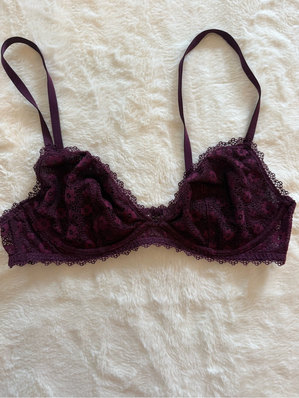 Victoria's Secret Lace Underwire Bra - Plum